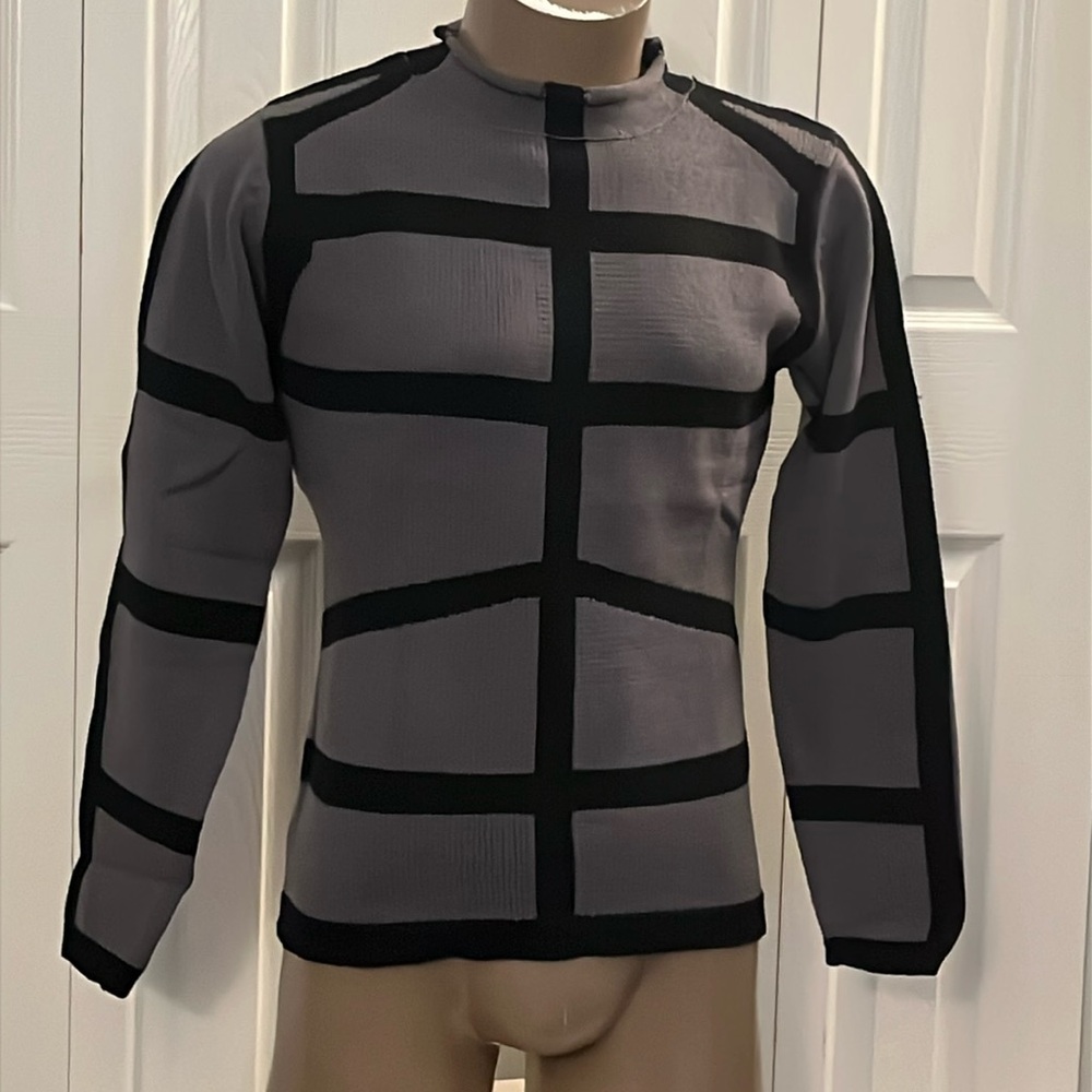 NWT L/S Charcoal Florence Sweater (L) GA116